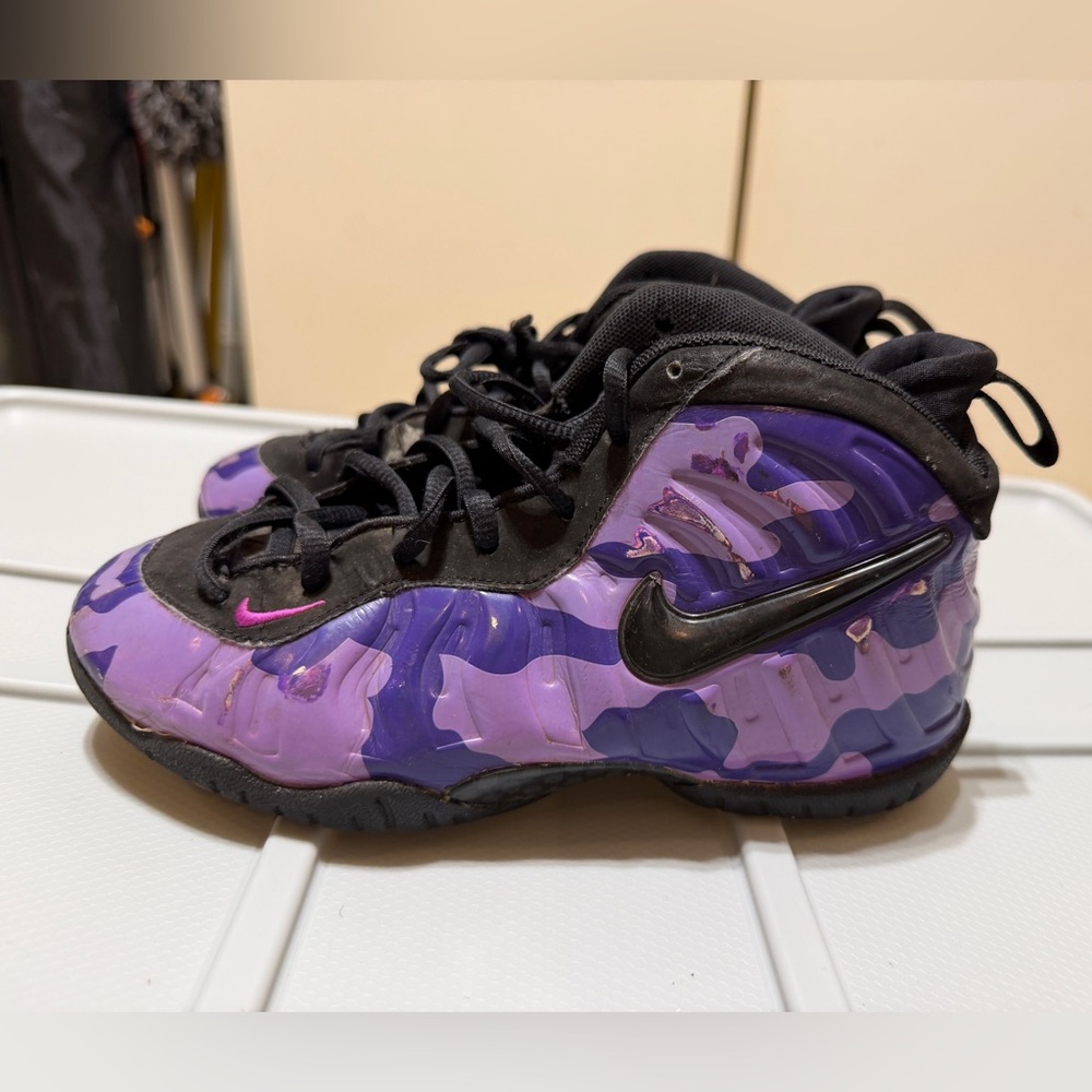 Nike Air Purple Camo Foamposite Sneakers 2.5Y